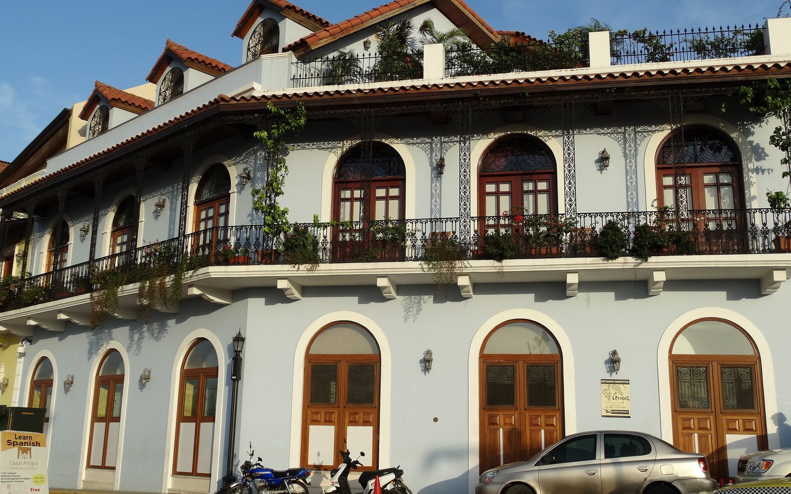 American Trade Hotel