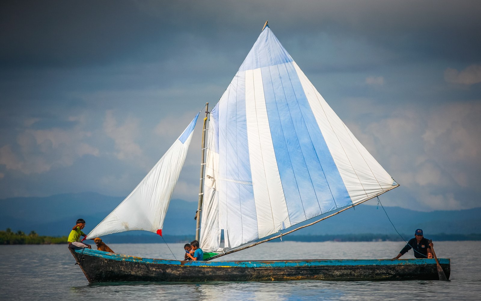 San Blas Sailing – Crewed Yacht Charters