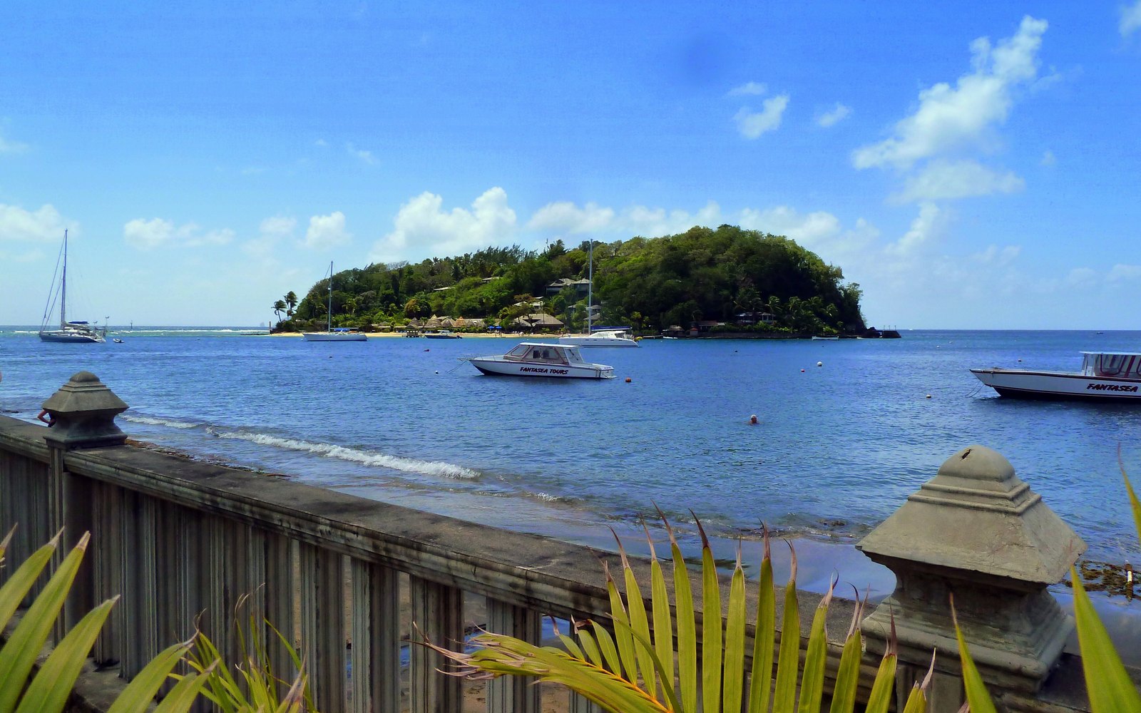 Beachcombers Hotel