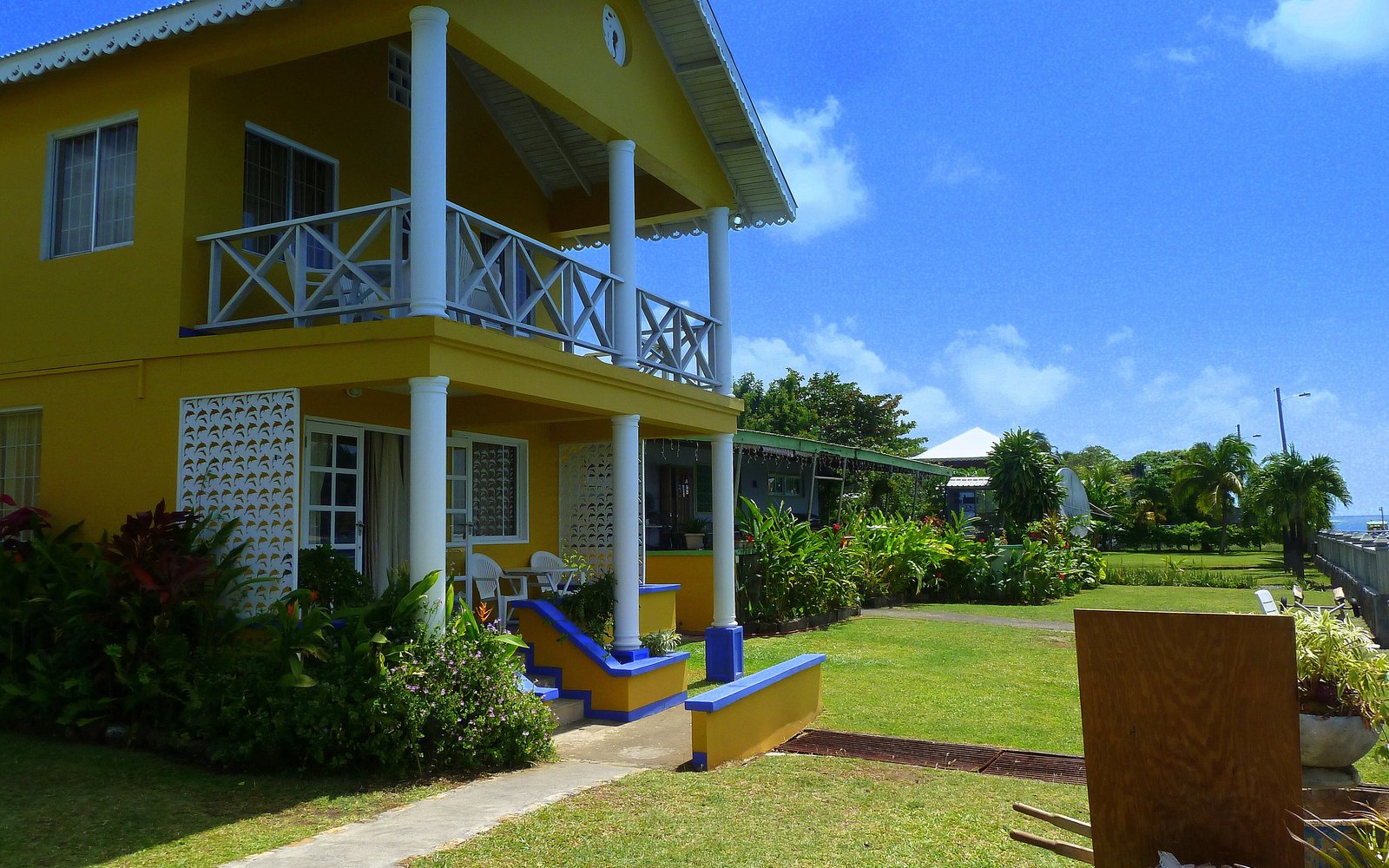 Paradise Beach Hotel